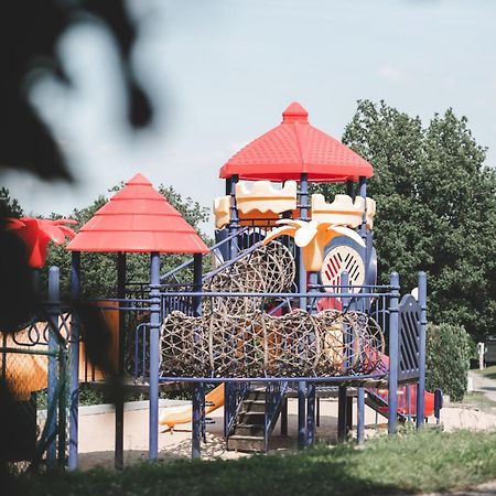 Verblijfpark Ardinam Olloy-sur-Viroin Eksteriør billede