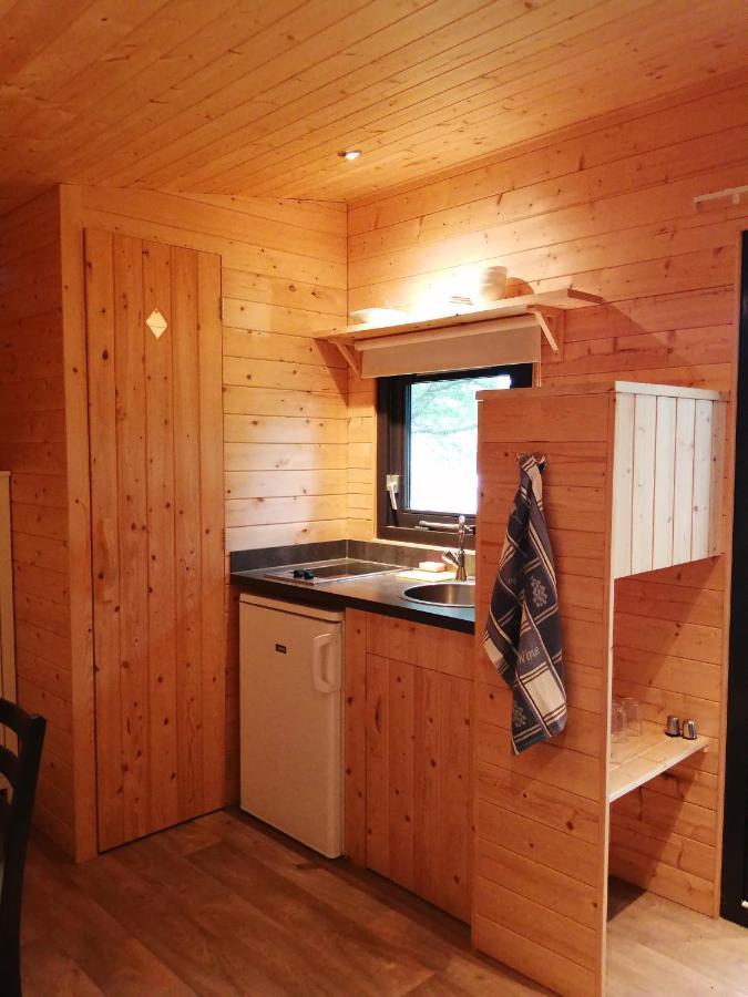 Verblijfpark Ardinam Olloy-sur-Viroin Eksteriør billede