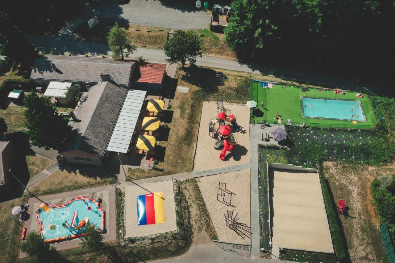 Verblijfpark Ardinam Olloy-sur-Viroin Eksteriør billede